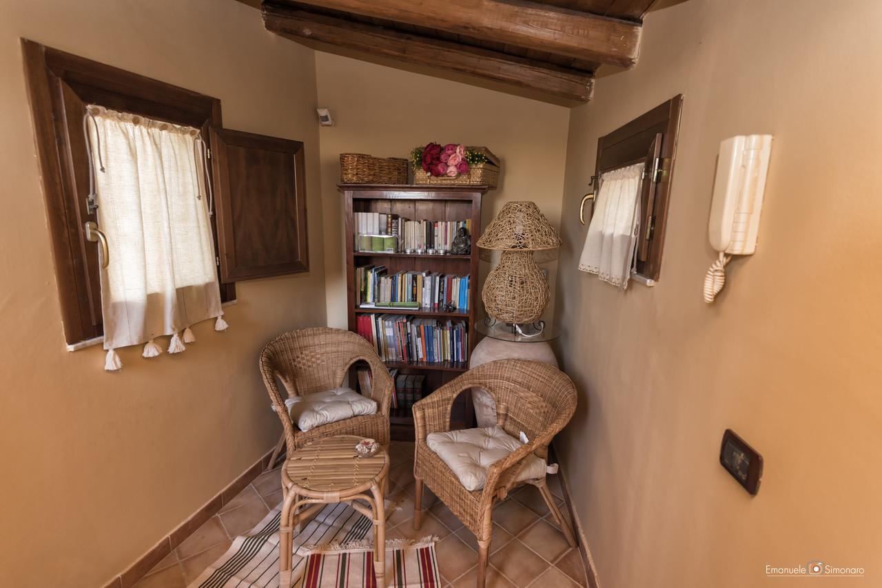 Homeapartment Il Nascondiglio Di Estia Agrigento Exteriör bild