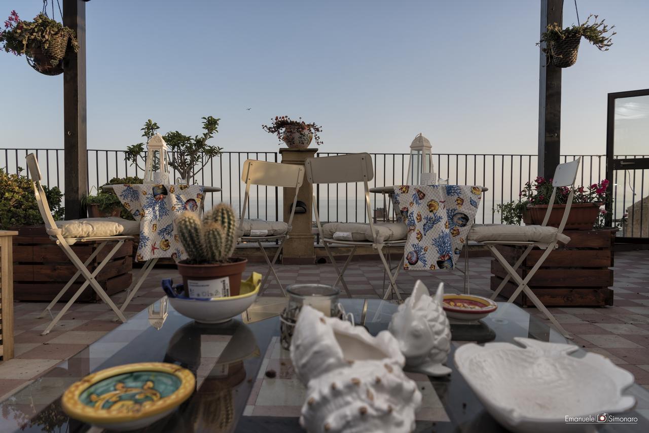 Homeapartment Il Nascondiglio Di Estia Agrigento Exteriör bild